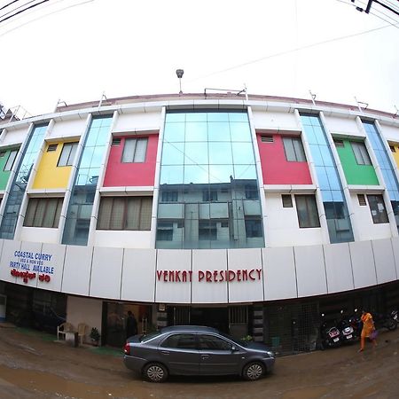Hotel Venkat Presidency Bangalore Exterior foto